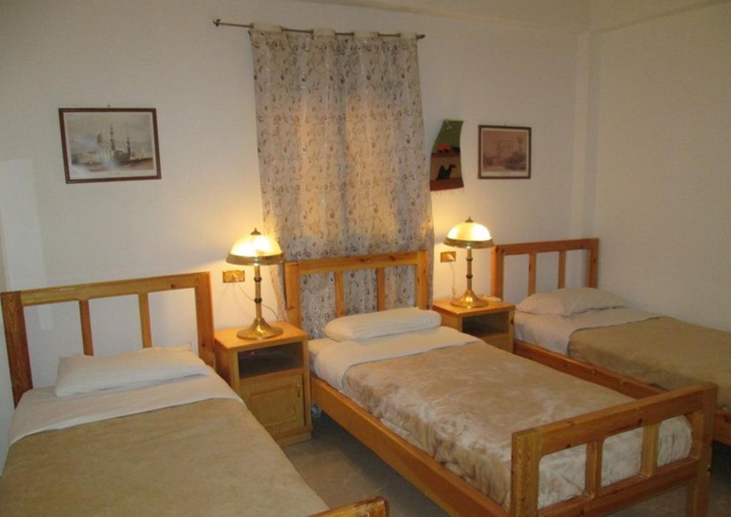 Kareem Hotel Luxor Buitenkant foto