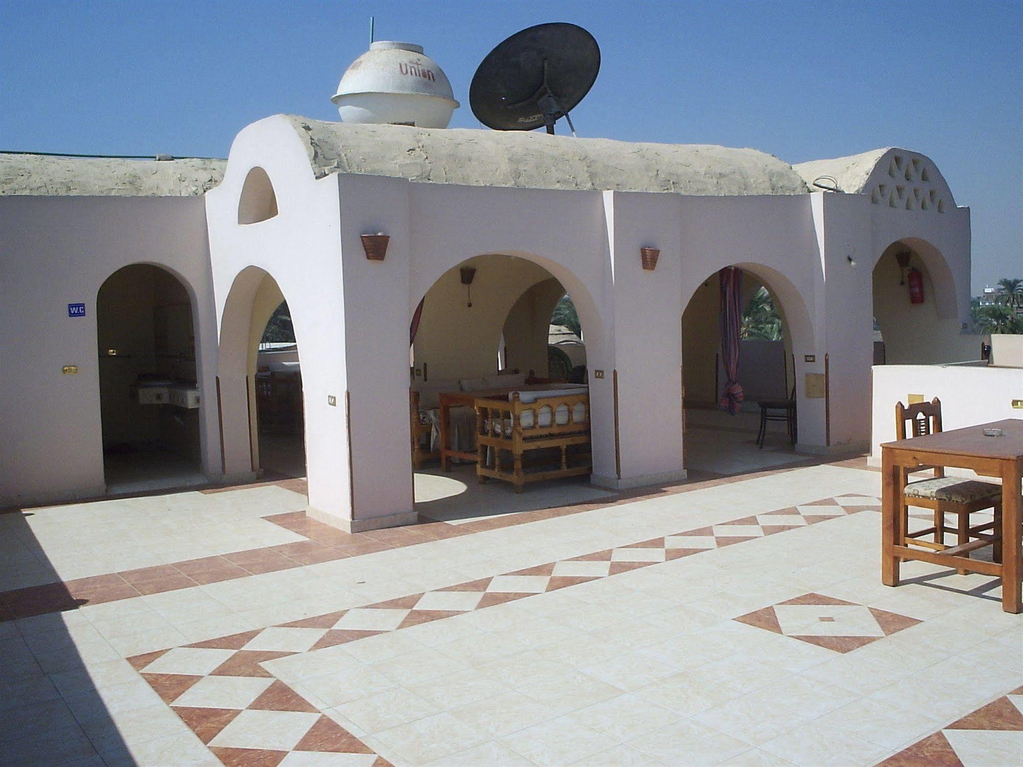 Kareem Hotel Luxor Buitenkant foto